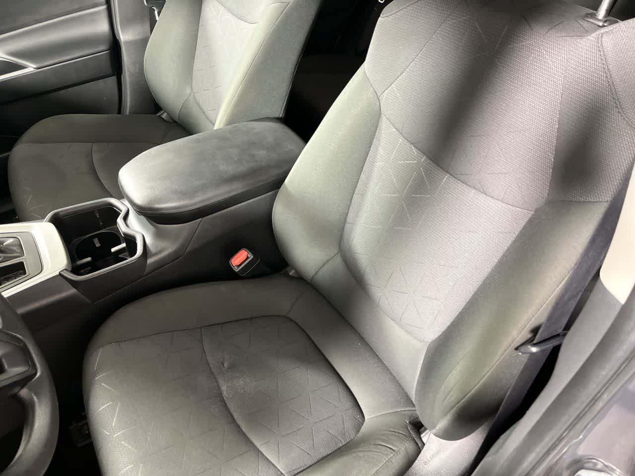Used 2024 Toyota RAV4 XLE AWD/4WD image 15
