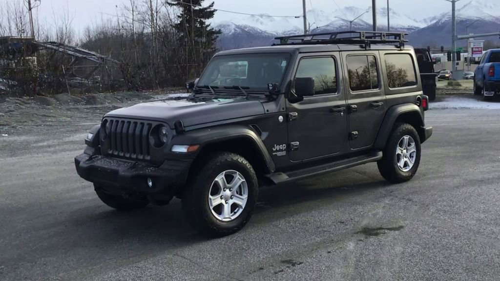 Certified 2018 Jeep Wrangler Unlimited Sport S image 4