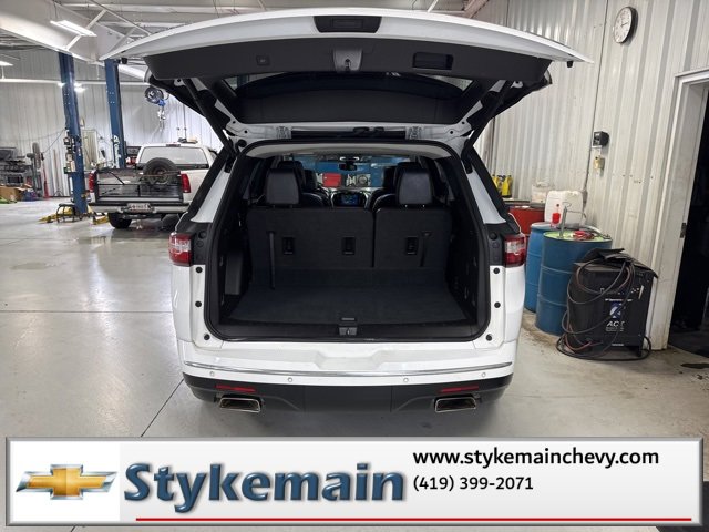 Used 2018 Chevrolet Traverse Premier w/ Driver Confidence II Package image 14