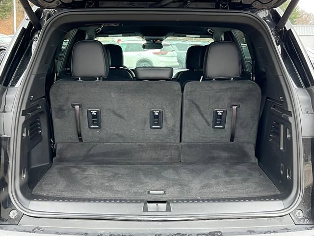 Used 2024 GMC Acadia AT4 w/ Luxury Package image 39