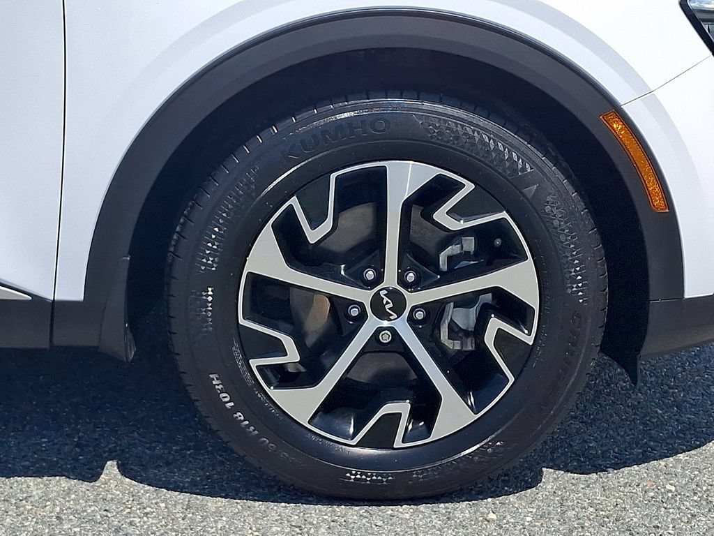 Used 2023 Kia Sportage EX FWD image 8