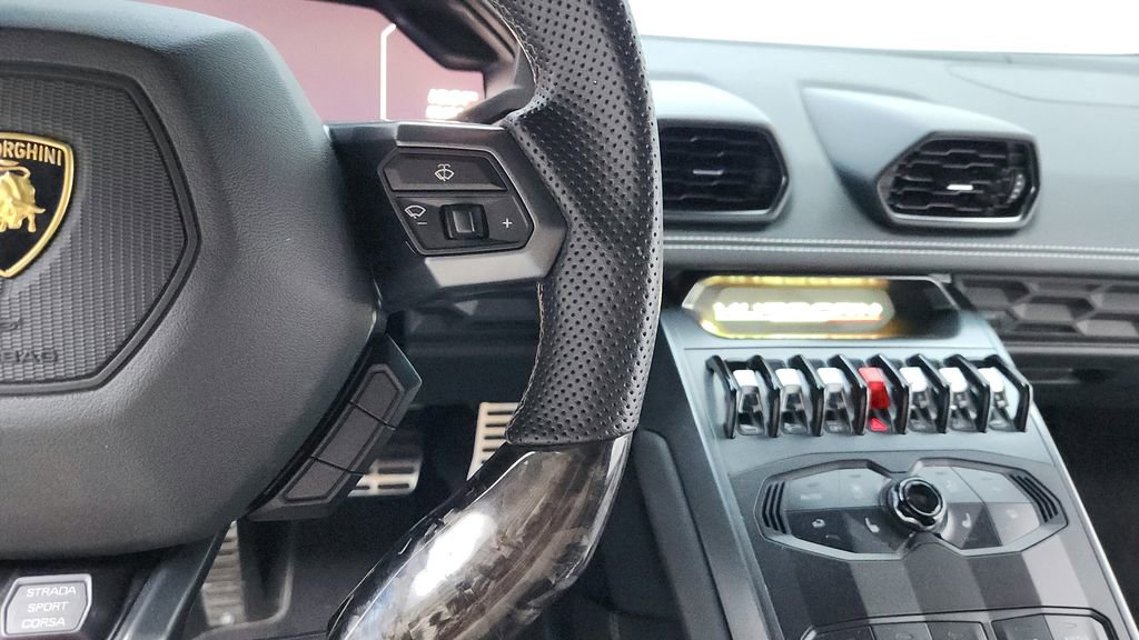 Used 2018 Lamborghini Huracan LP 580-2 image 31