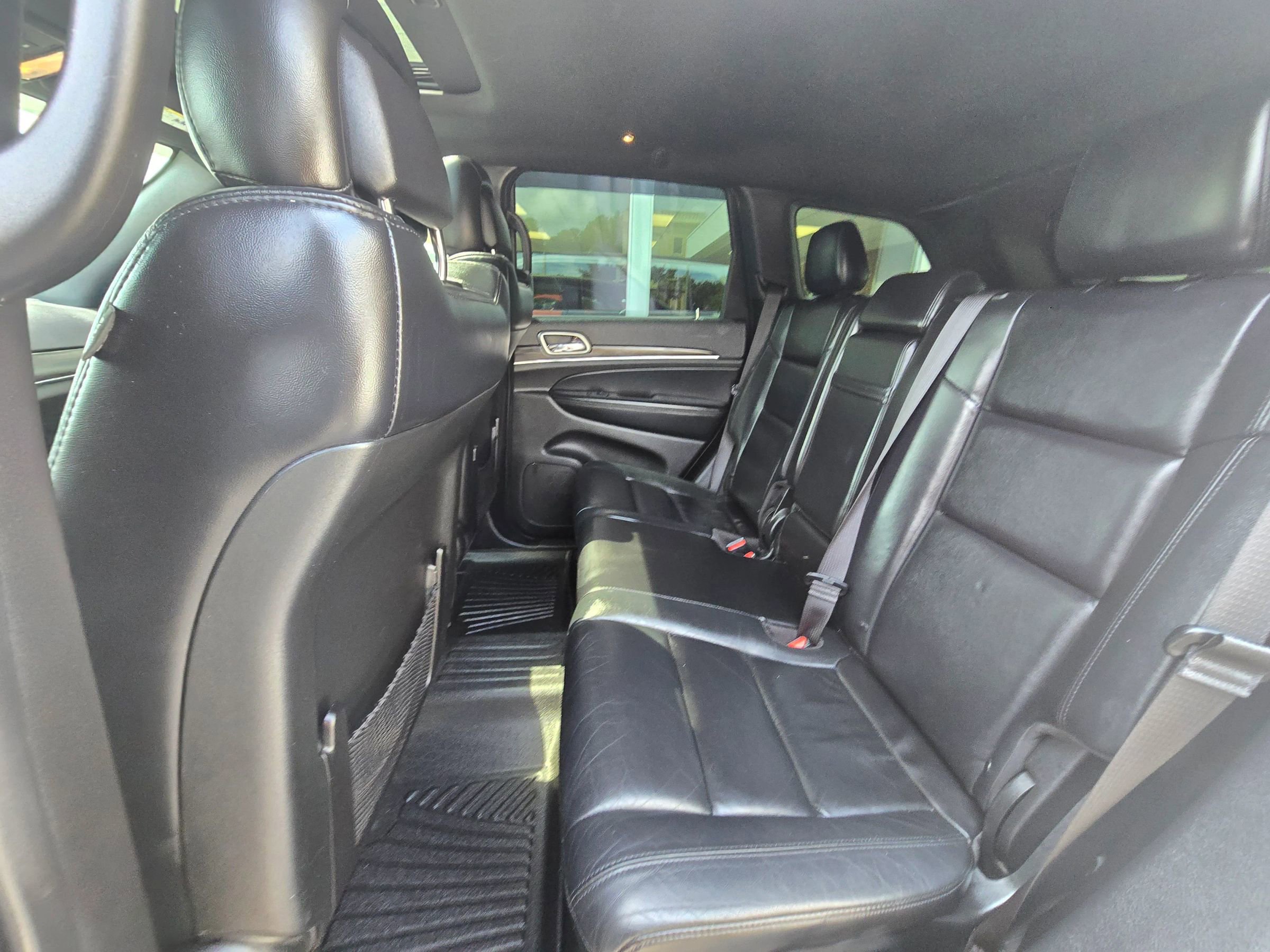 Used 2019 Jeep Grand Cherokee Limited image 15