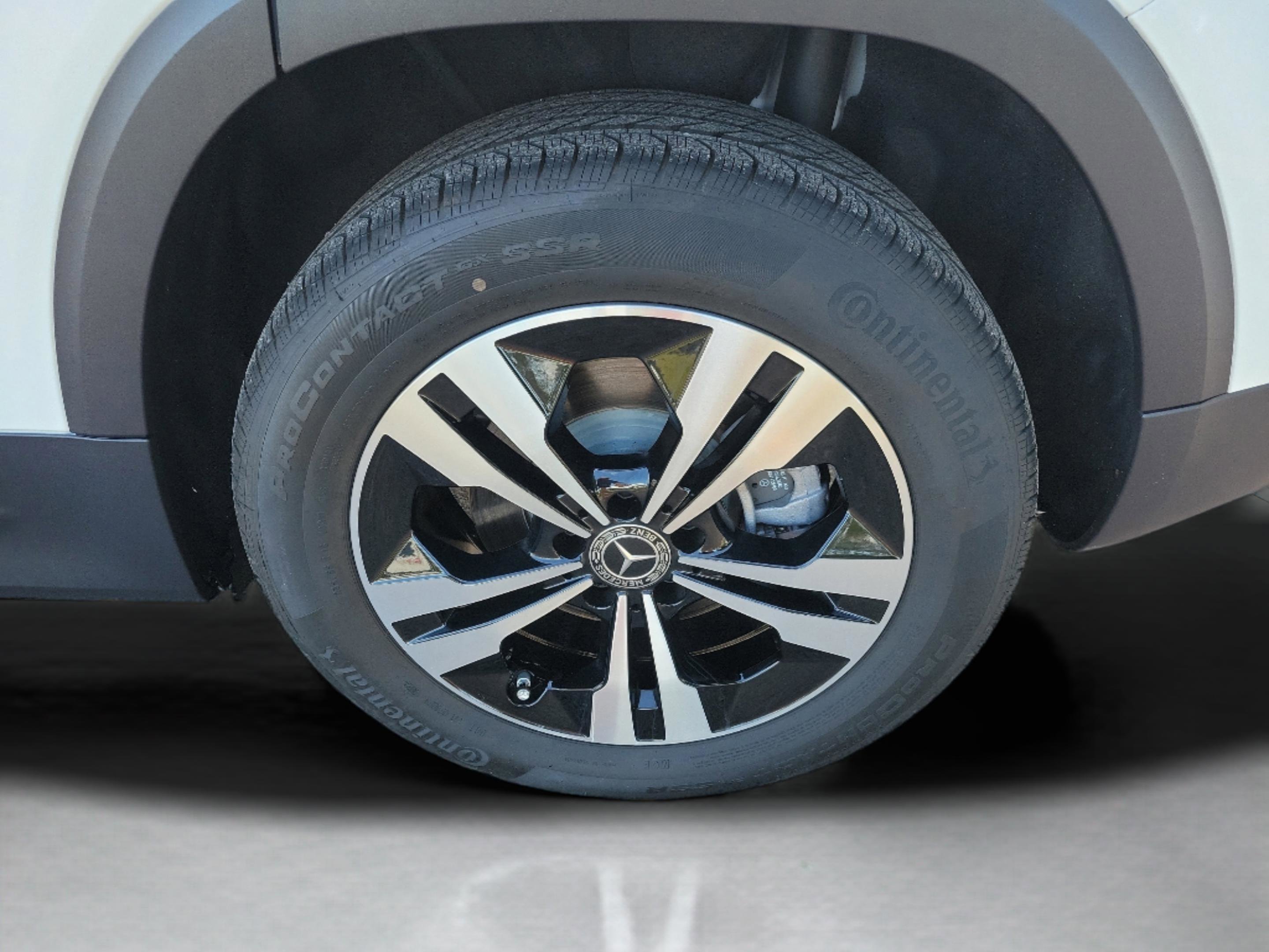 Certified 2025 Mercedes-Benz GLB 250 image 6