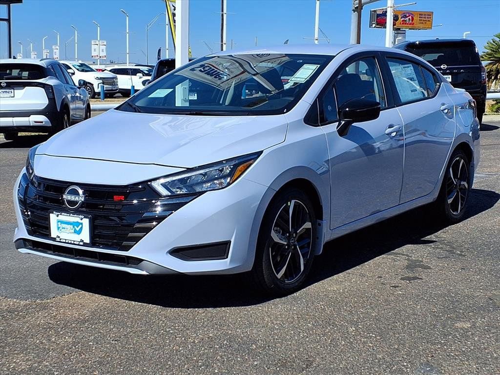 New 2025 Nissan Versa SR w/ Trunk Package image 3