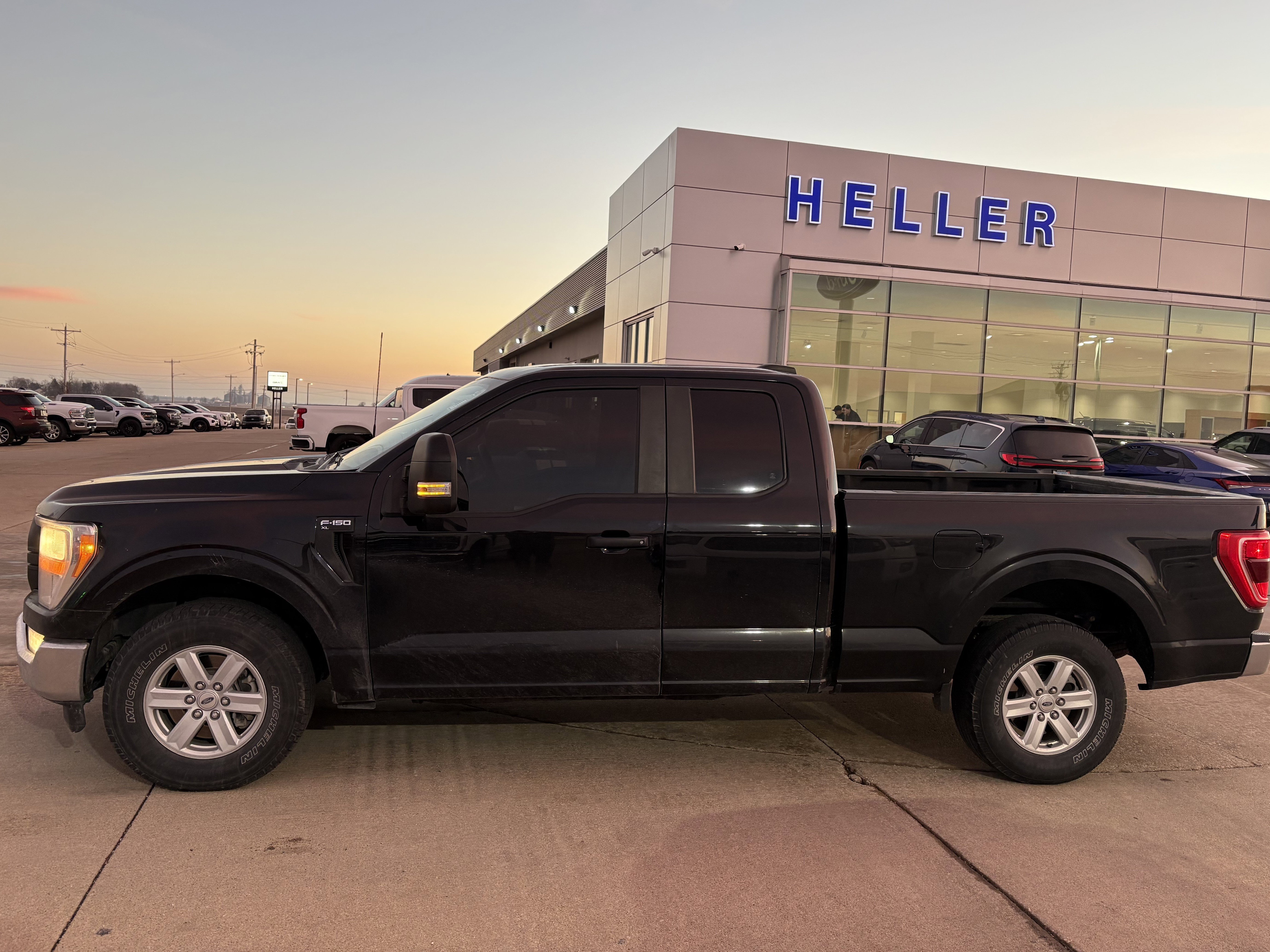 Used 2021 Ford F150 XL w/ Equipment Group 101A High image 3