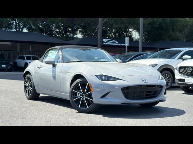 New 2026 MAZDA MX-5 Miata Grand Touring RWD image 2
