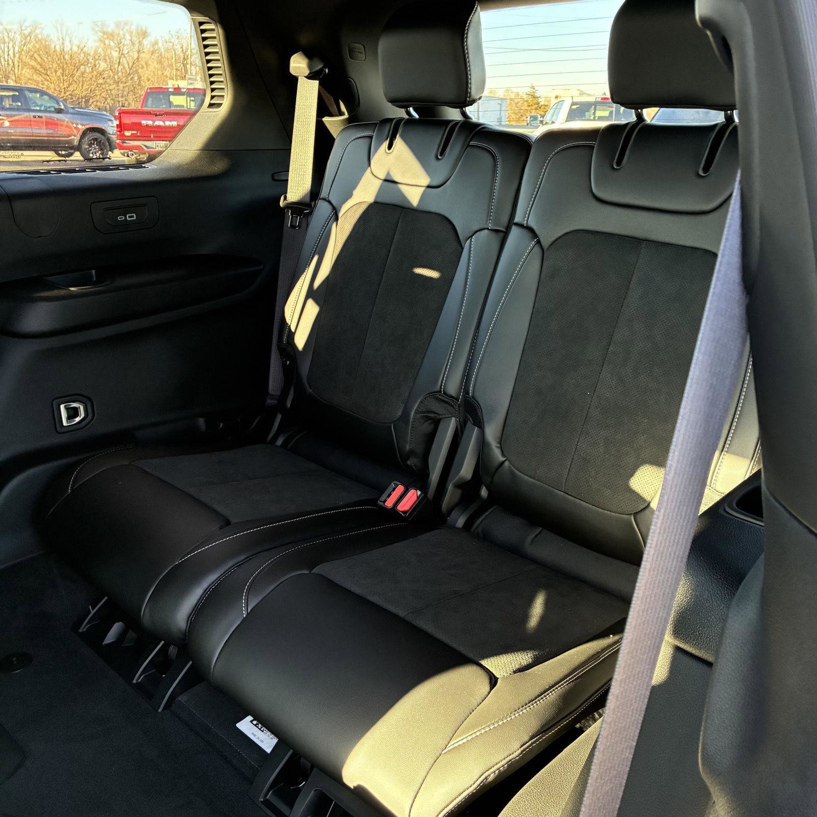 New 2025 Jeep Grand Cherokee L Altitude image 9