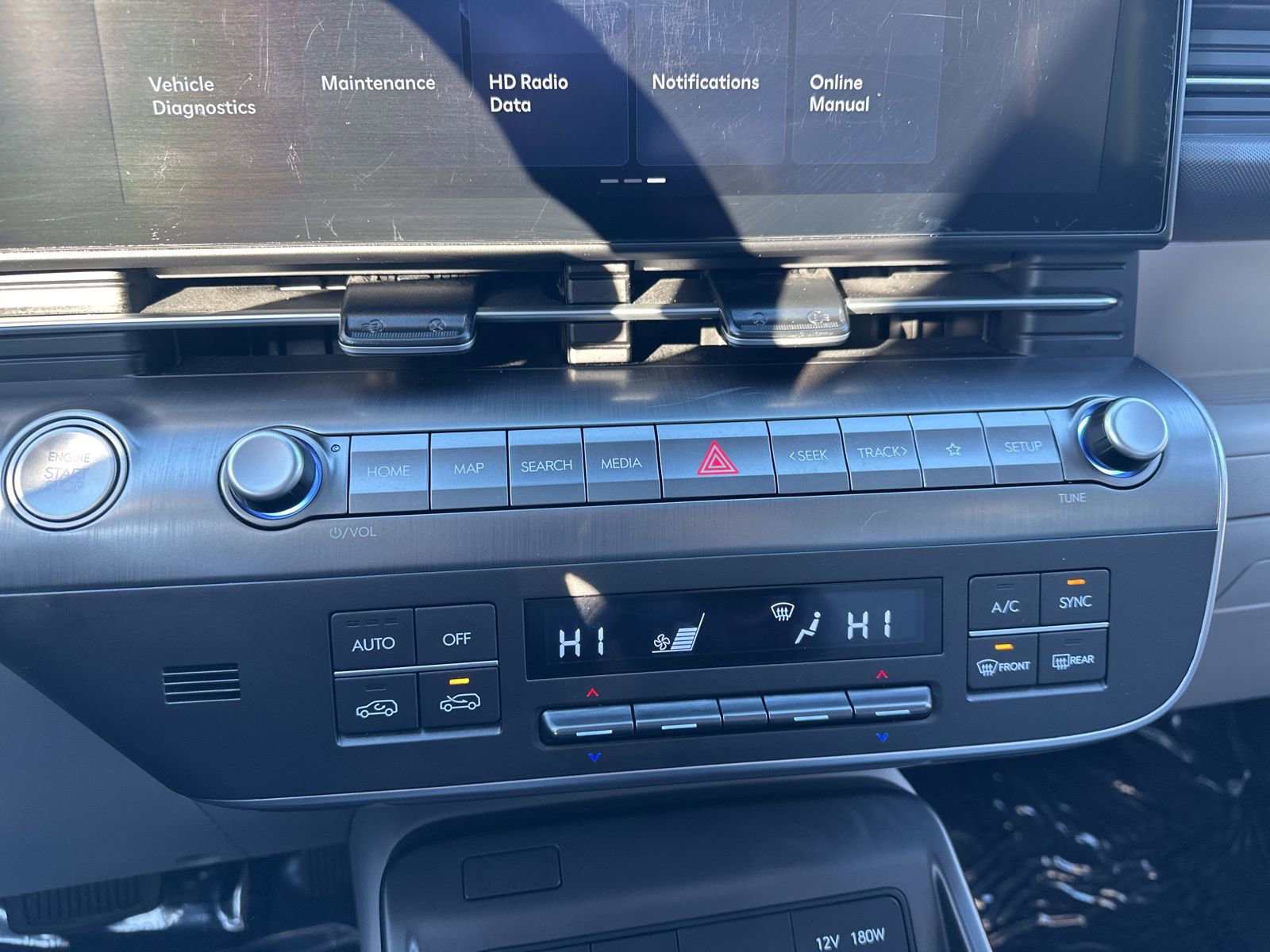 Used 2025 Hyundai Kona Limited image 31