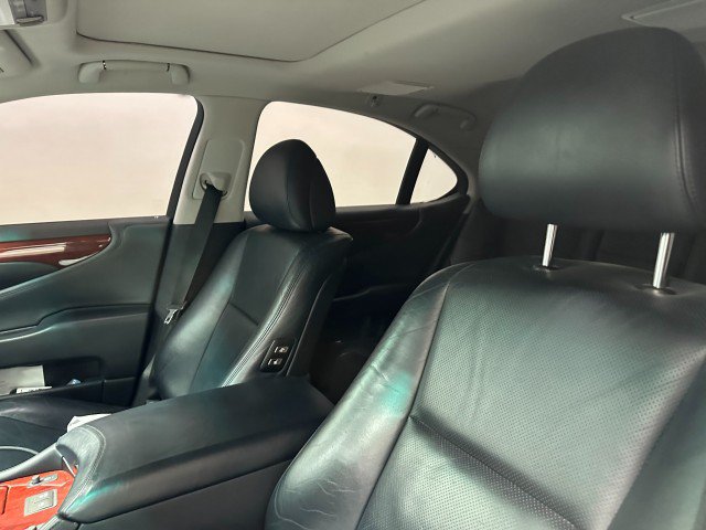 Used 2011 Lexus LS 460 w/ Comfort Pkg RWD image 21