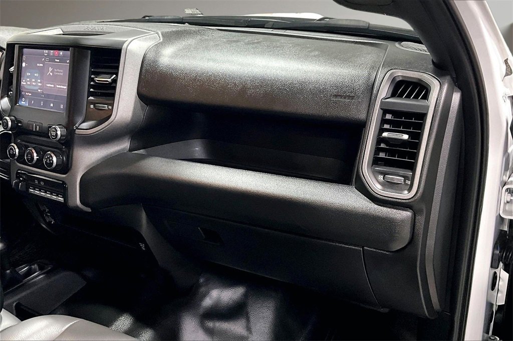 Used 2024 RAM 3500 Tradesman w/ Chrome Appearance Group image 28