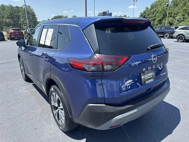 Used 2022 Nissan Rogue SV AWD/4WD image 5