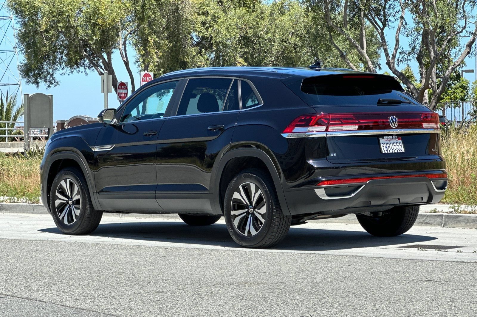 Certified 2026 Volkswagen Atlas Cross Sport SE AWD/4WD image 6