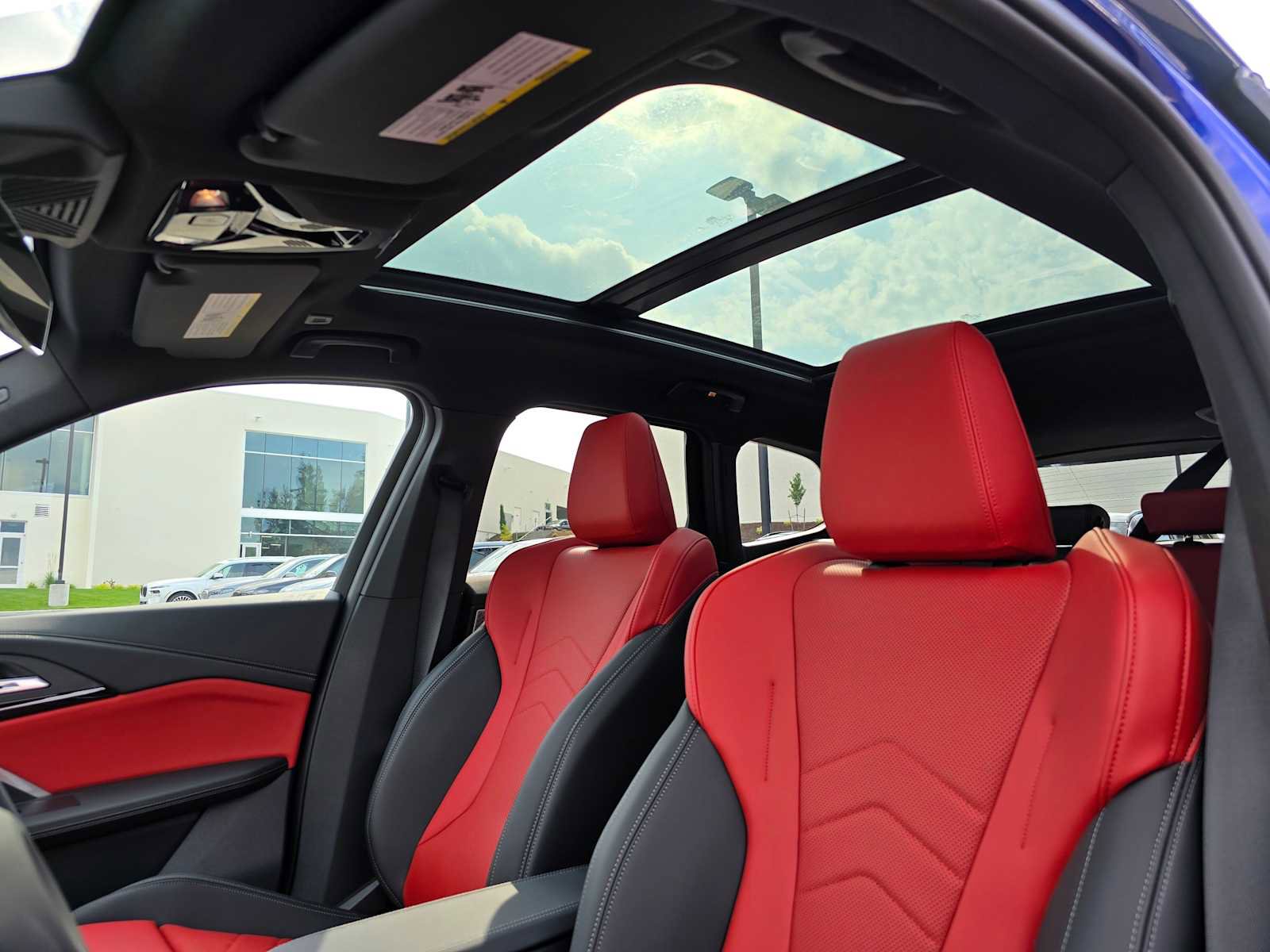 Used 2025 BMW X1 xDrive28i w/ Premium Package image 22