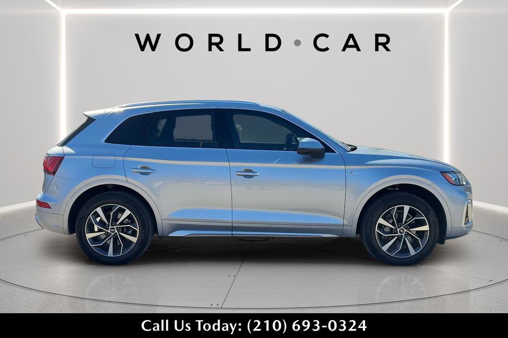 Used 2022 Audi Q5 2.0T Premium Plus image 2
