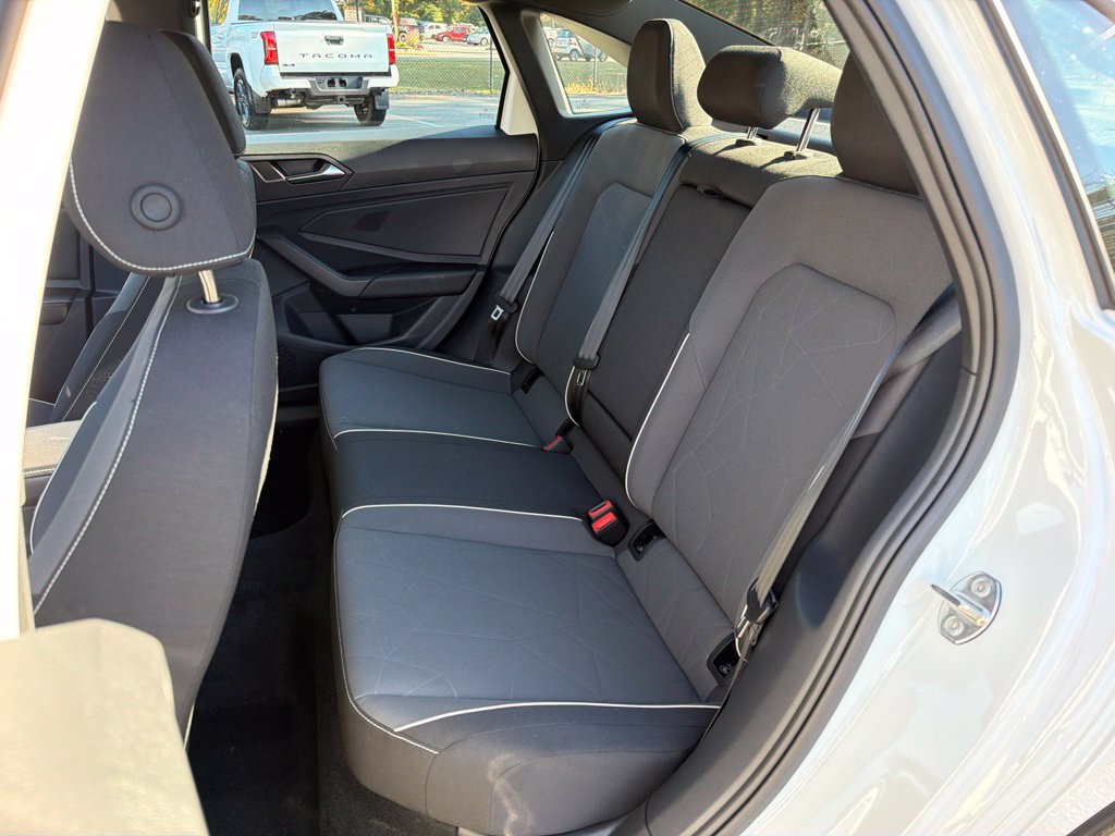 Used 2026 Volkswagen Jetta Sport FWD image 18