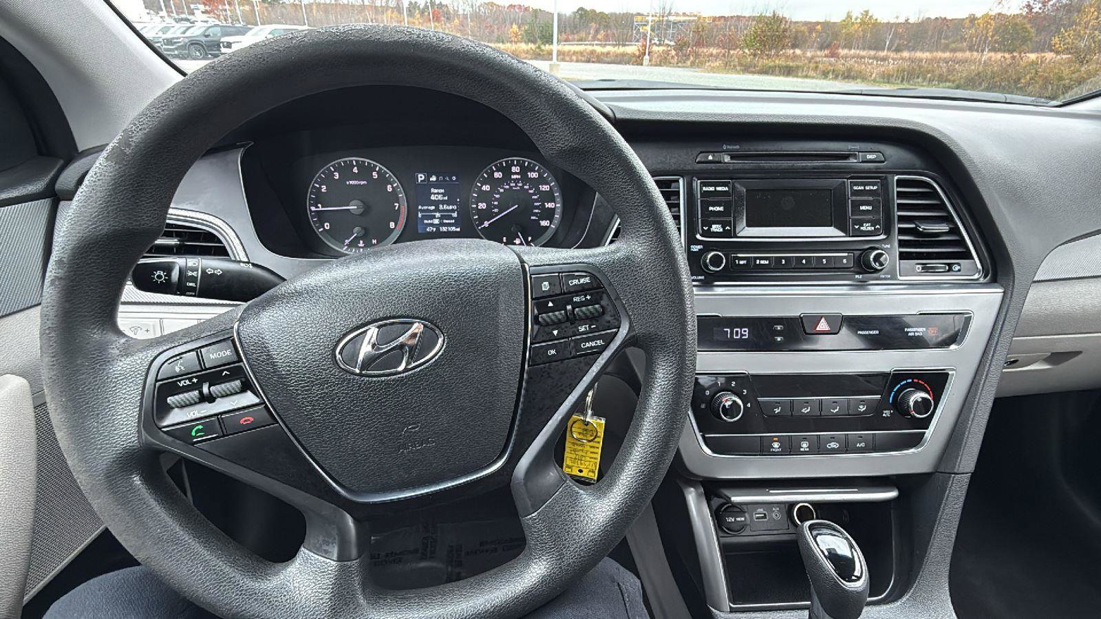 Used 2017 Hyundai Sonata SE image 26