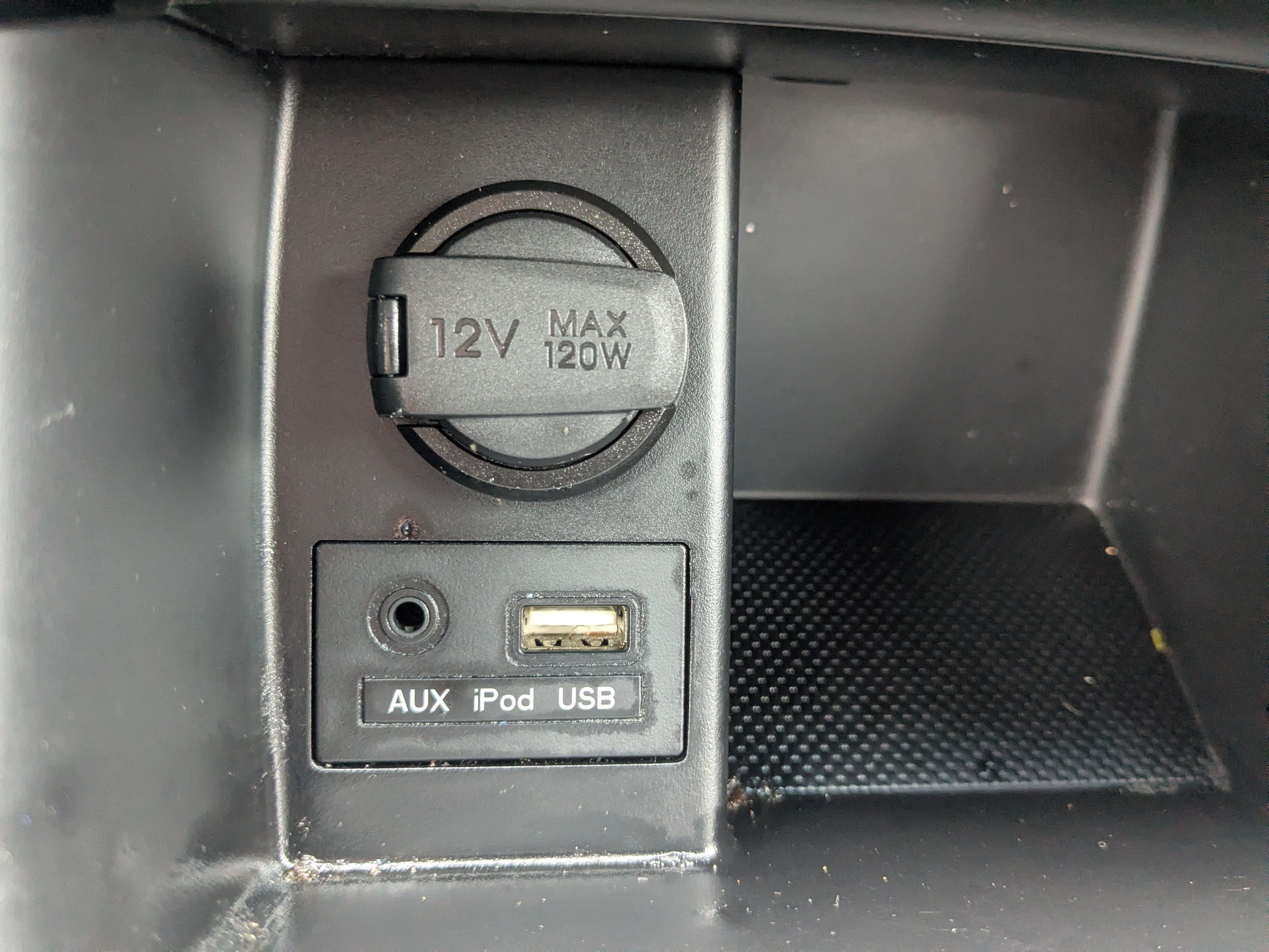 Used 2015 Hyundai Elantra Limited w/ Option Group 05 image 23