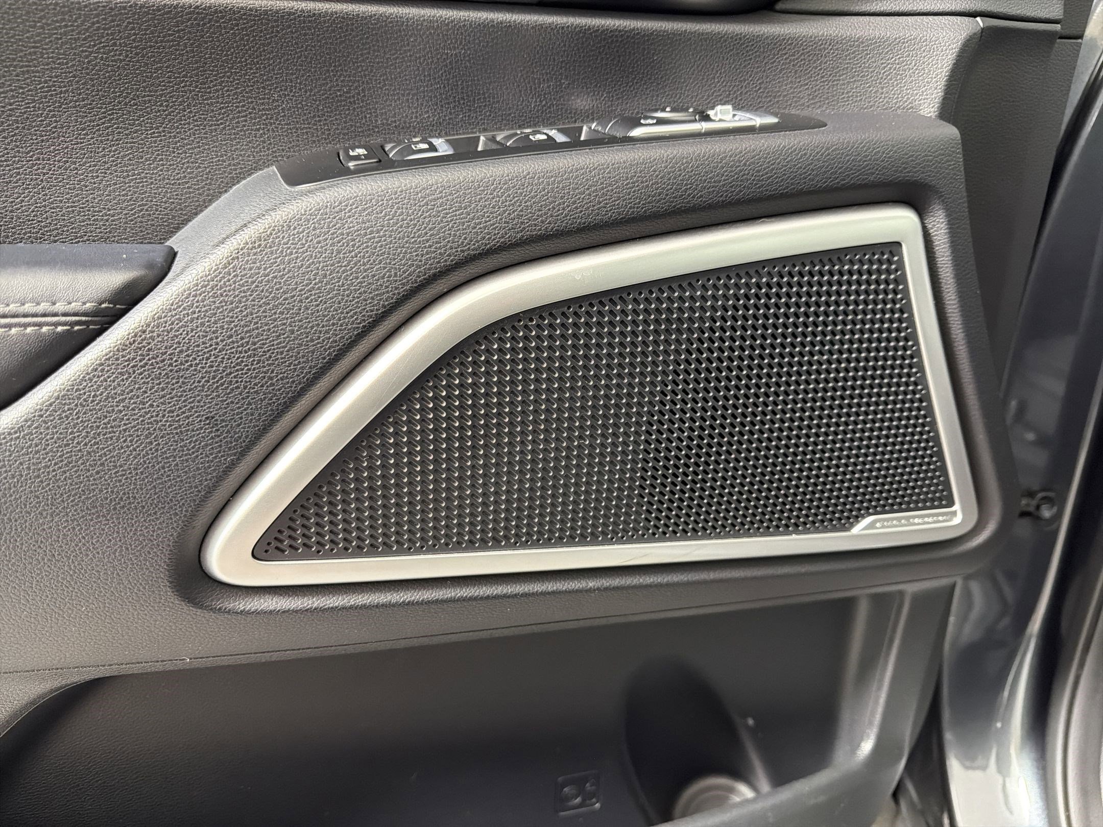 Used 2020 Kia Telluride EX w/ EX Premium Package image 23