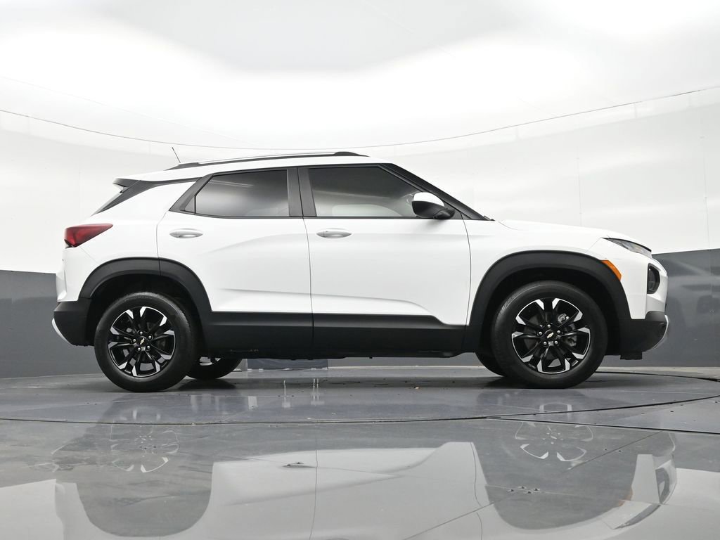 Used 2023 Chevrolet TrailBlazer LT image 28