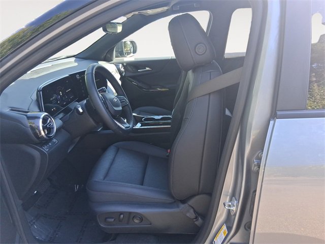 Used 2025 Chevrolet Equinox LT w/ Convenience Package II image 9