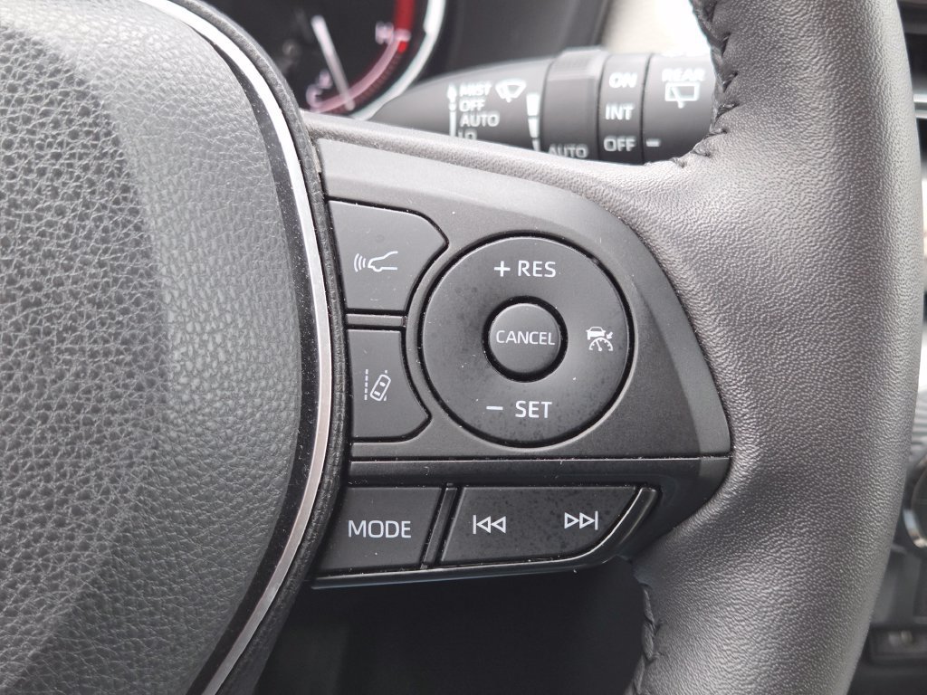 Used 2023 Toyota RAV4 XLE Premium AWD/4WD image 16