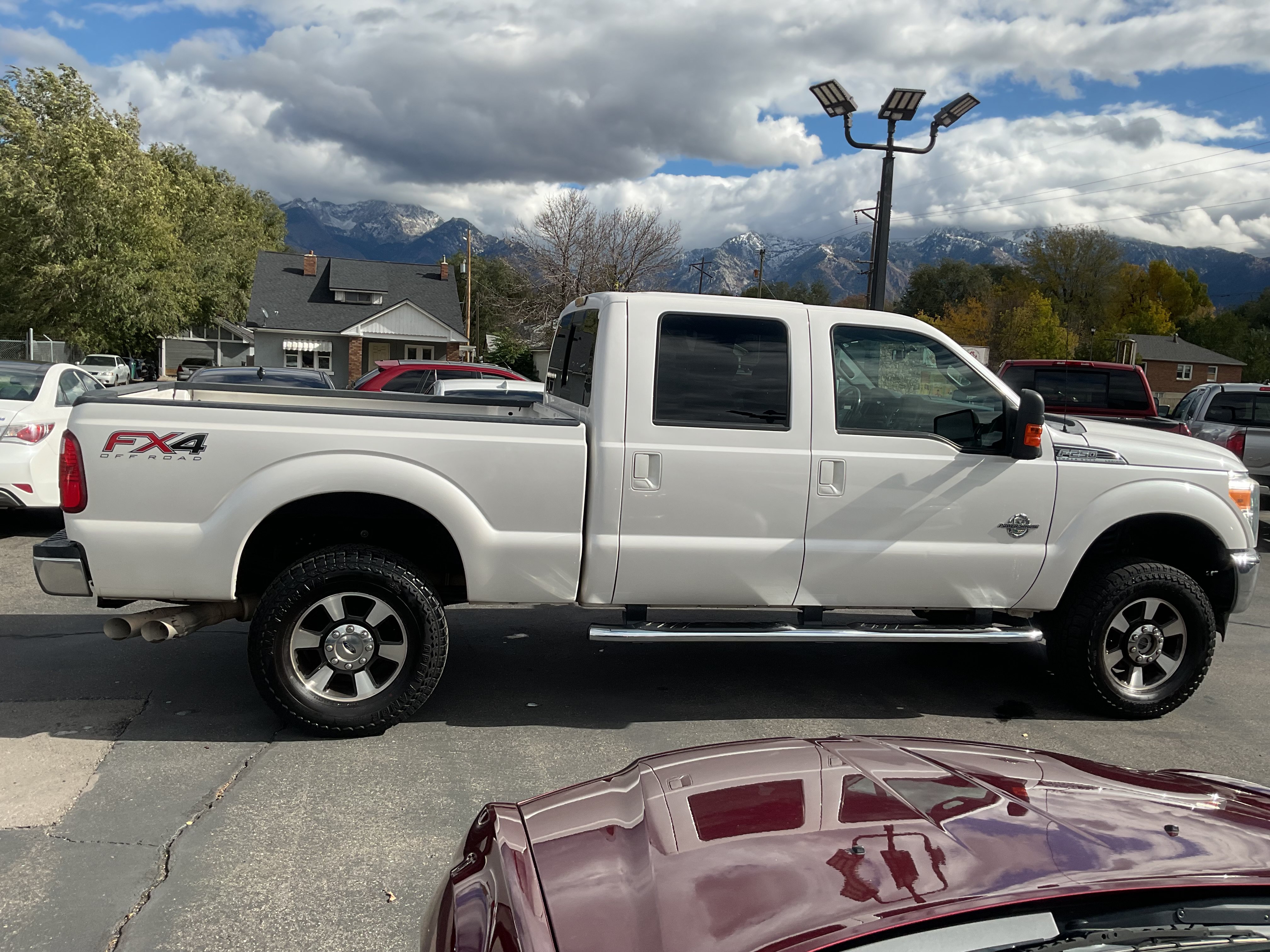 Used 2016 Ford F250 Lariat w/ Lariat Ultimate Package AWD/4WD image 4