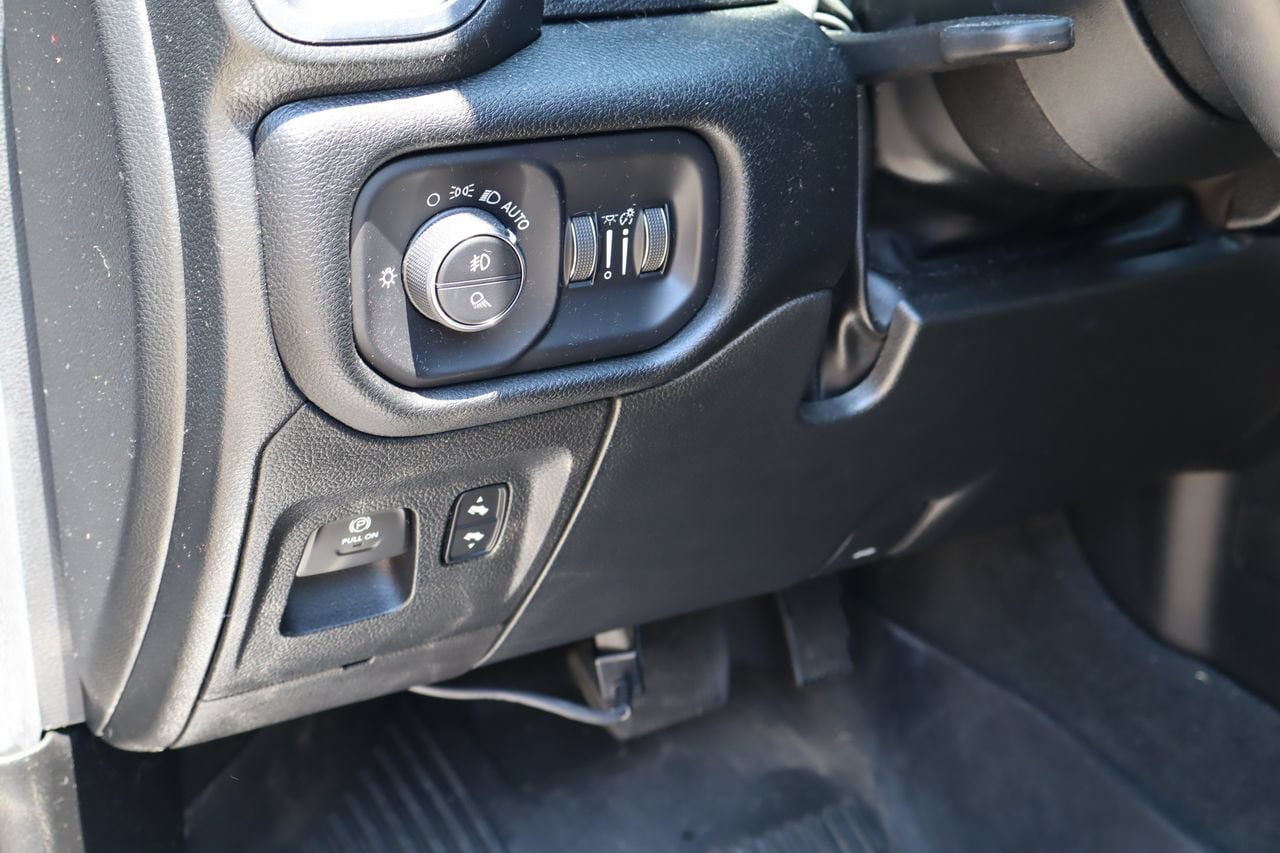 Used 2022 RAM 1500 Laramie AWD/4WD image 21