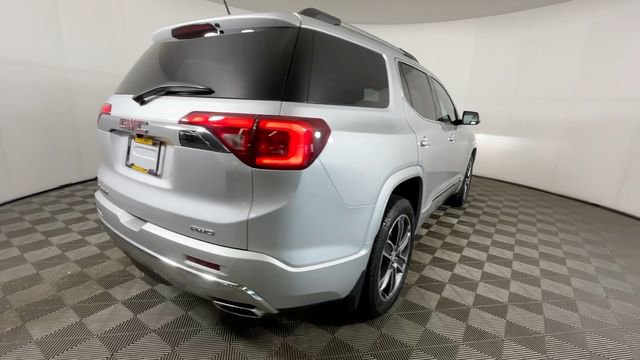 Used 2018 GMC Acadia Denali w/ Technology Package AWD/4WD image 5