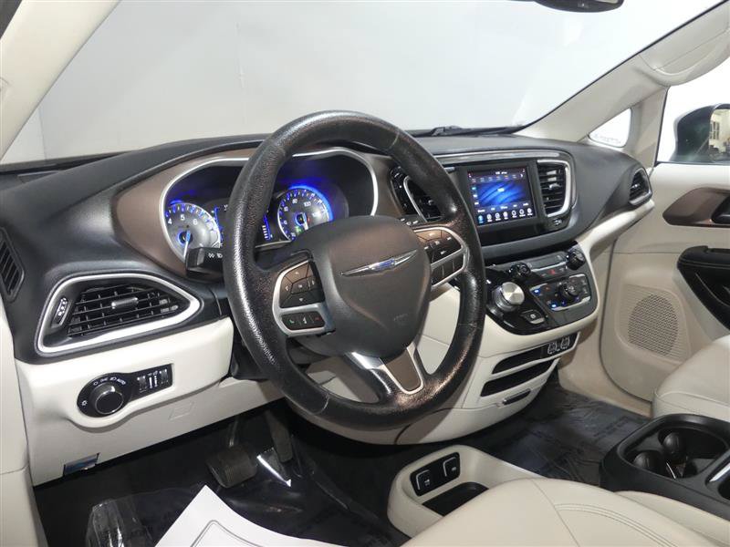 Used 2021 Chrysler Voyager Lxi FWD image 22