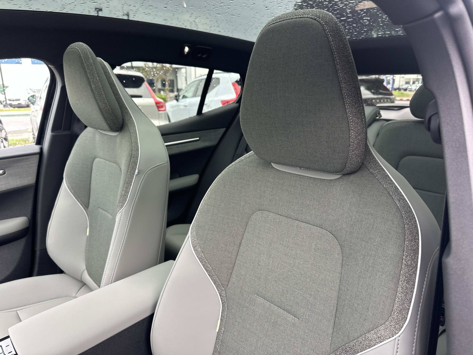 New 2026 Volvo EX30 Plus w/ Climate Package AWD/4WD image 14