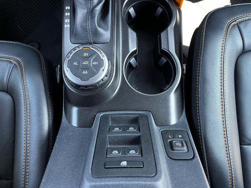 Used 2023 Ford Bronco Badlands image 18