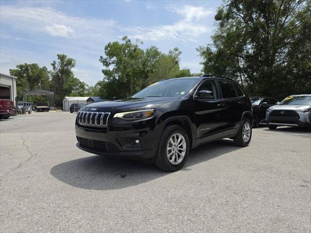 Certified 2022 Jeep Cherokee Latitude Lux w/ Sun & Sound Group AWD/4WD image 2