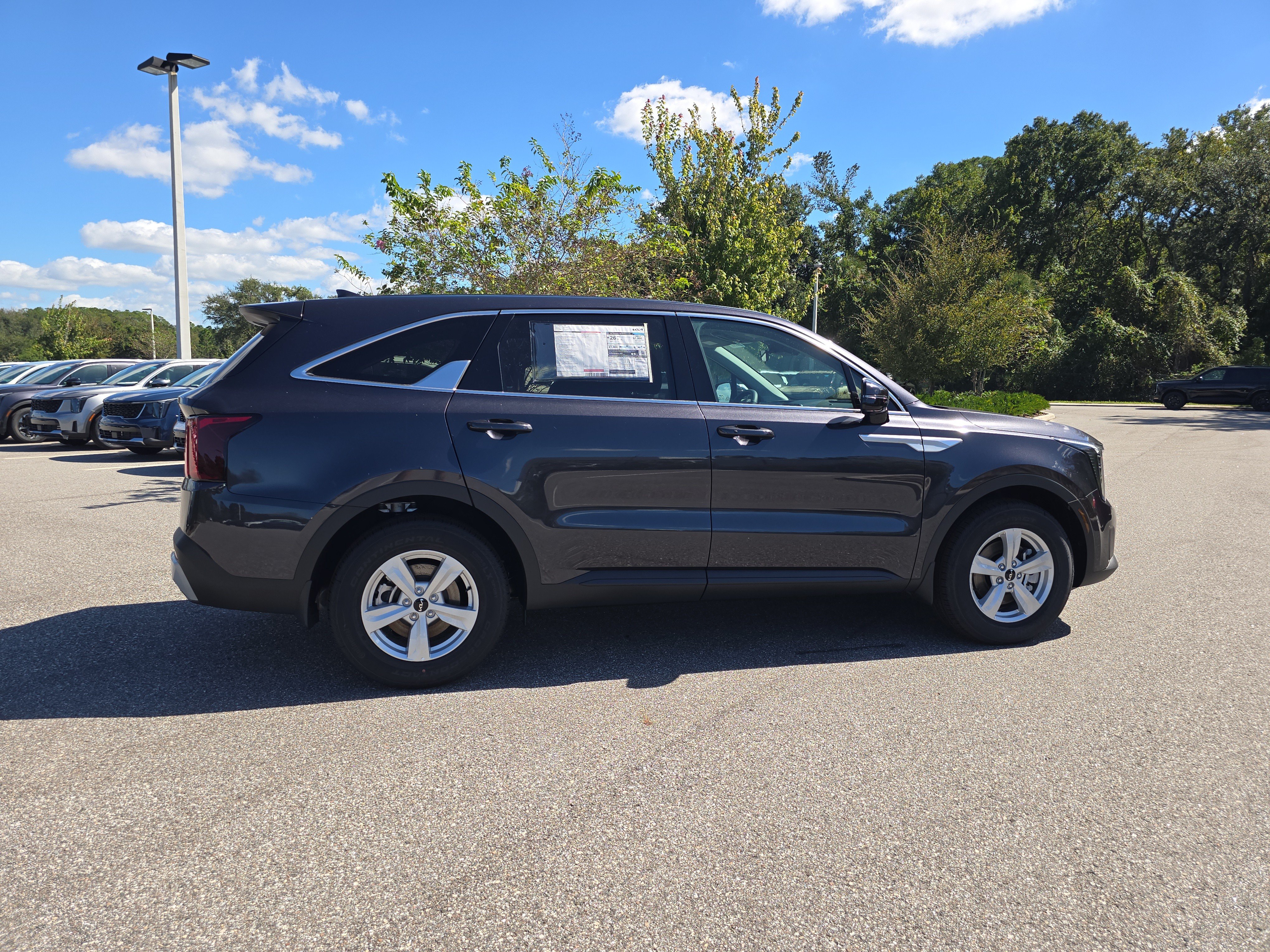 New 2026 Kia Sorento LX FWD image 9