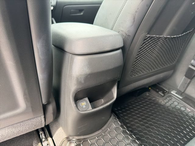 Used 2022 Hyundai Kona Limited AWD/4WD image 28