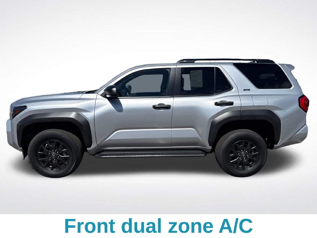 Used 2025 Toyota 4Runner SR5 AWD/4WD image 3