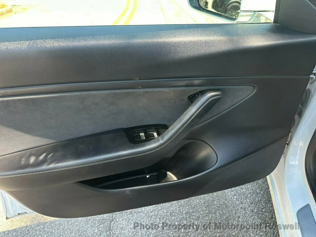 Used 2018 Tesla Model 3 Long Range RWD image 16