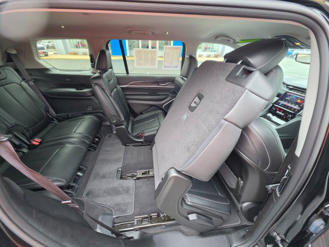 Used 2021 Jeep Grand Cherokee L Limited image 18