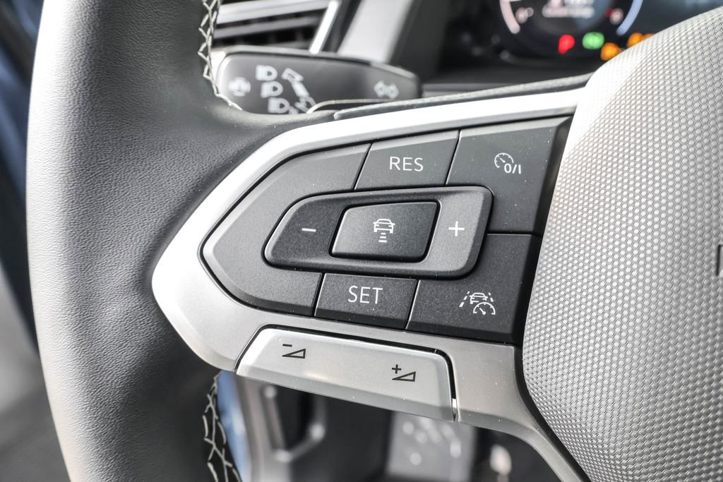 New 2026 Volkswagen Atlas Cross Sport SE image 26