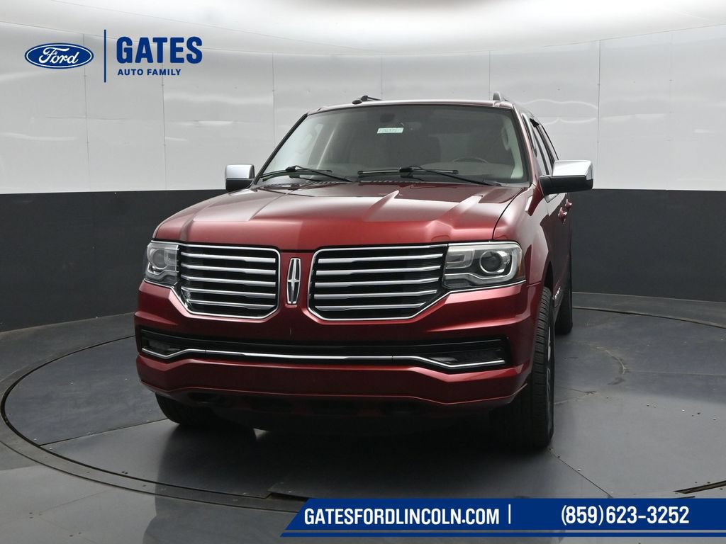 Used 2017 Lincoln Navigator Select AWD/4WD image 5