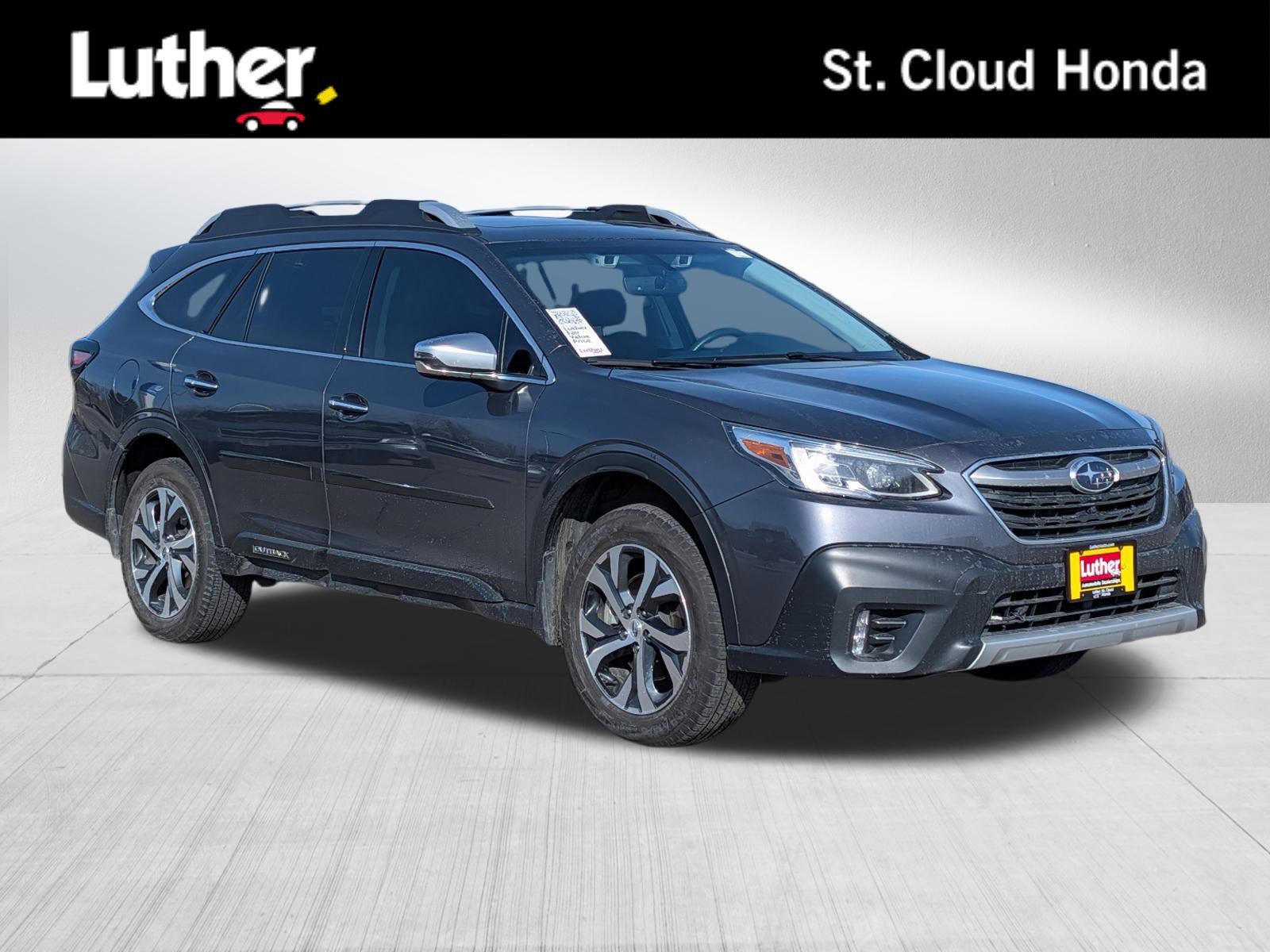 Used 2022 Subaru Outback Touring image 1