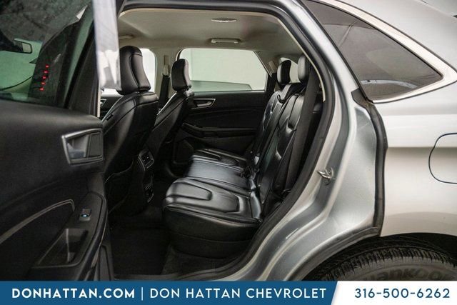 Used 2022 Ford Edge Titanium image 25