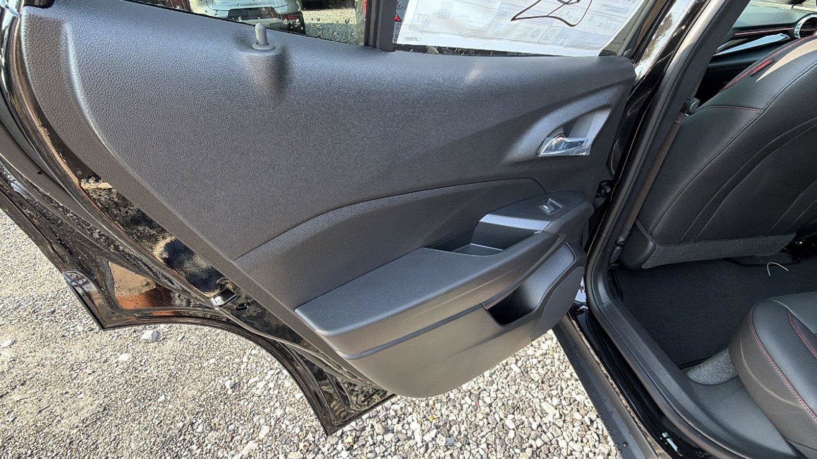 New 2026 Chevrolet Trax RS w/ Sunroof Package FWD image 19