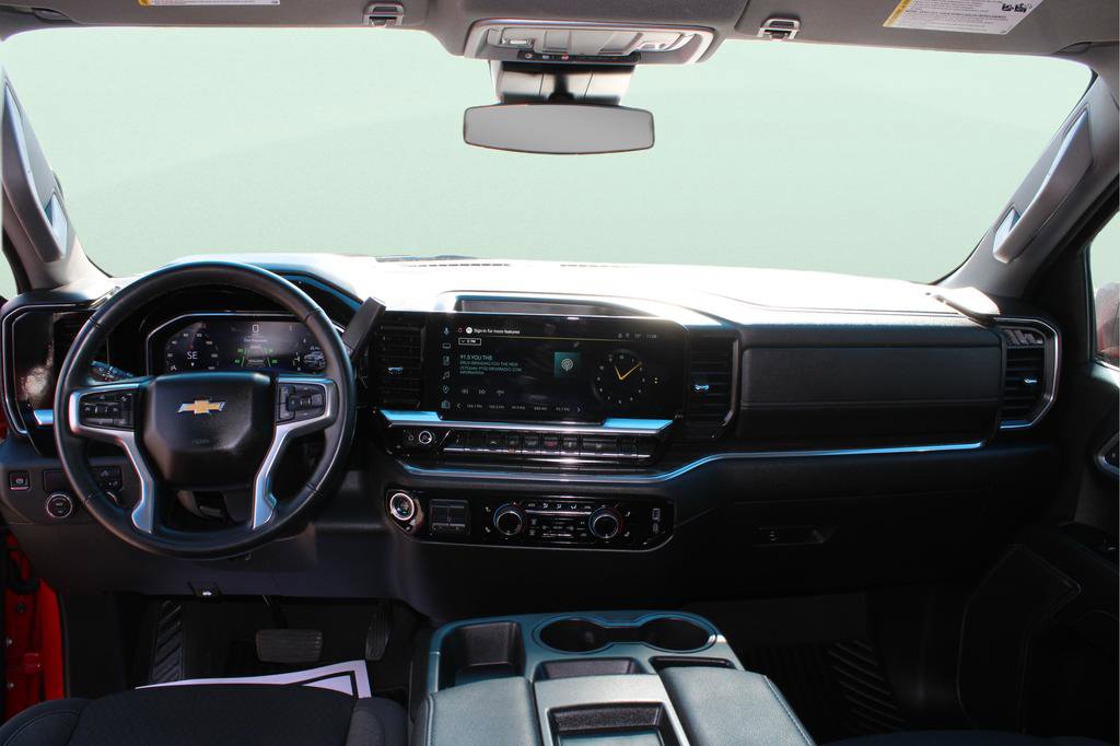 Used 2025 Chevrolet Silverado 1500 LT image 24