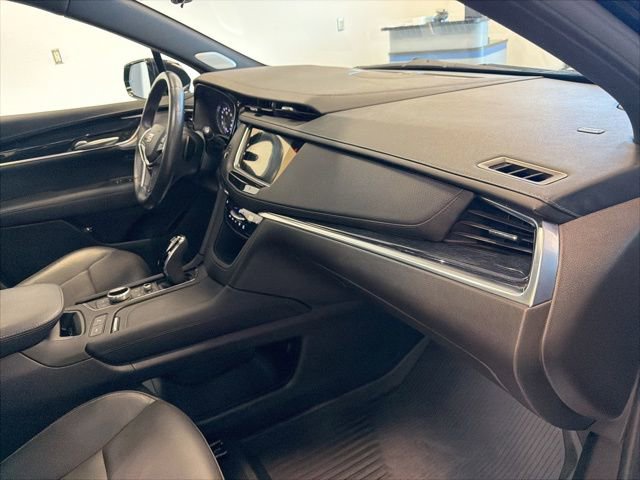 Used 2024 Cadillac XT5 Premium Luxury w/ Technology Package image 37