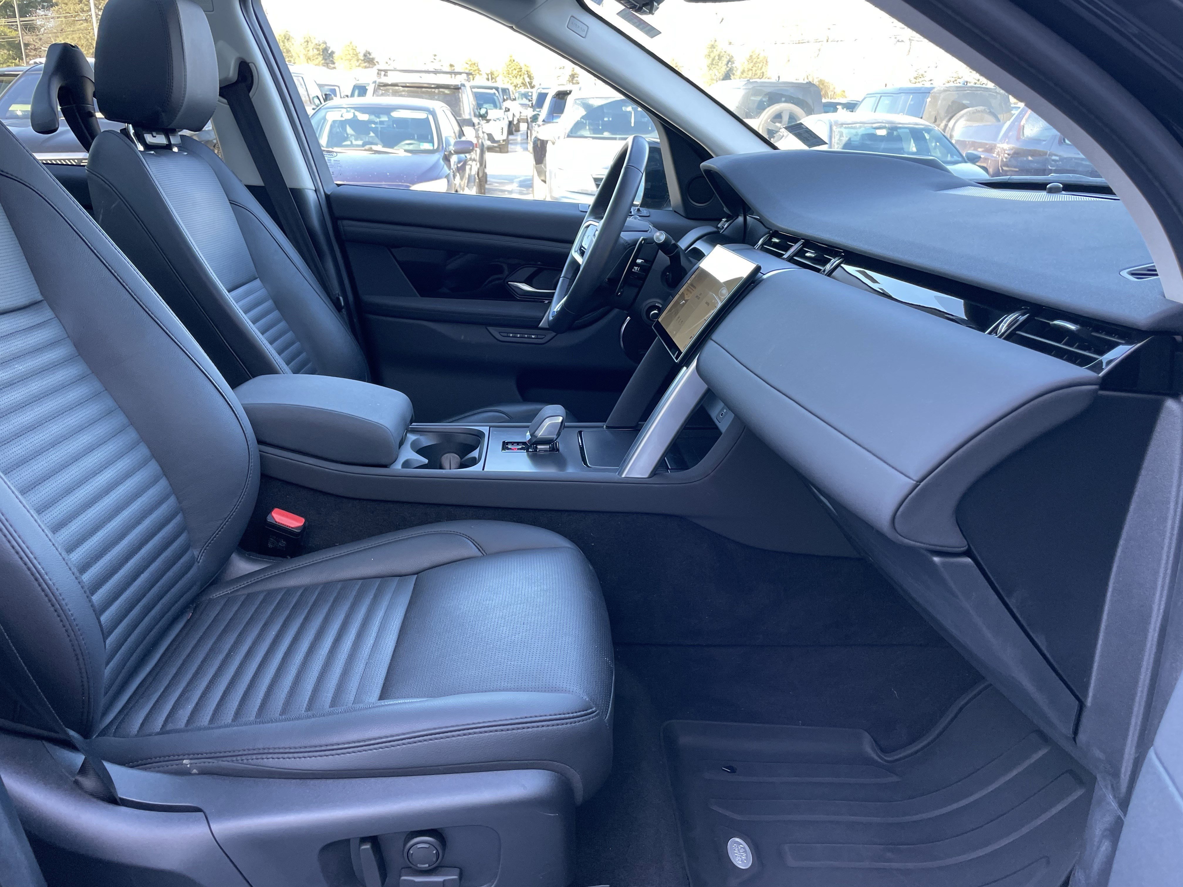 Certified 2024 Land Rover Discovery Sport S image 15