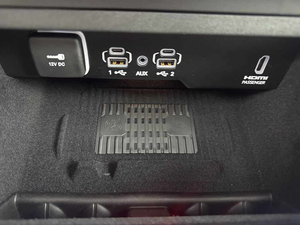 New 2026 Jeep Grand Wagoneer Summit w/ Premium Group III AWD/4WD image 18