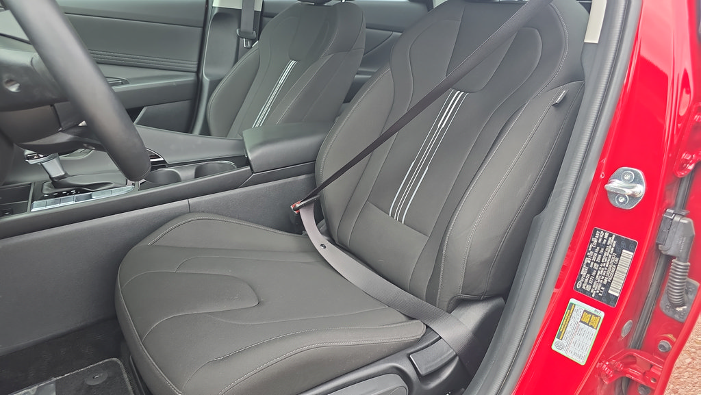 Certified 2024 Hyundai Elantra SEL w/ Convenience Package FWD image 14