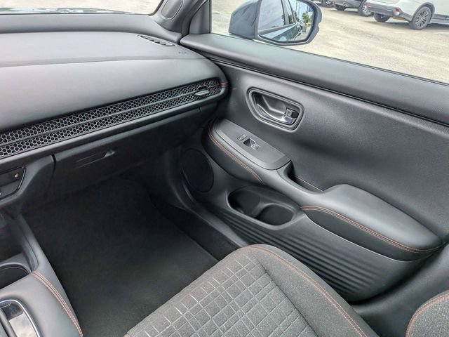 Used 2023 Honda HR-V Sport image 17
