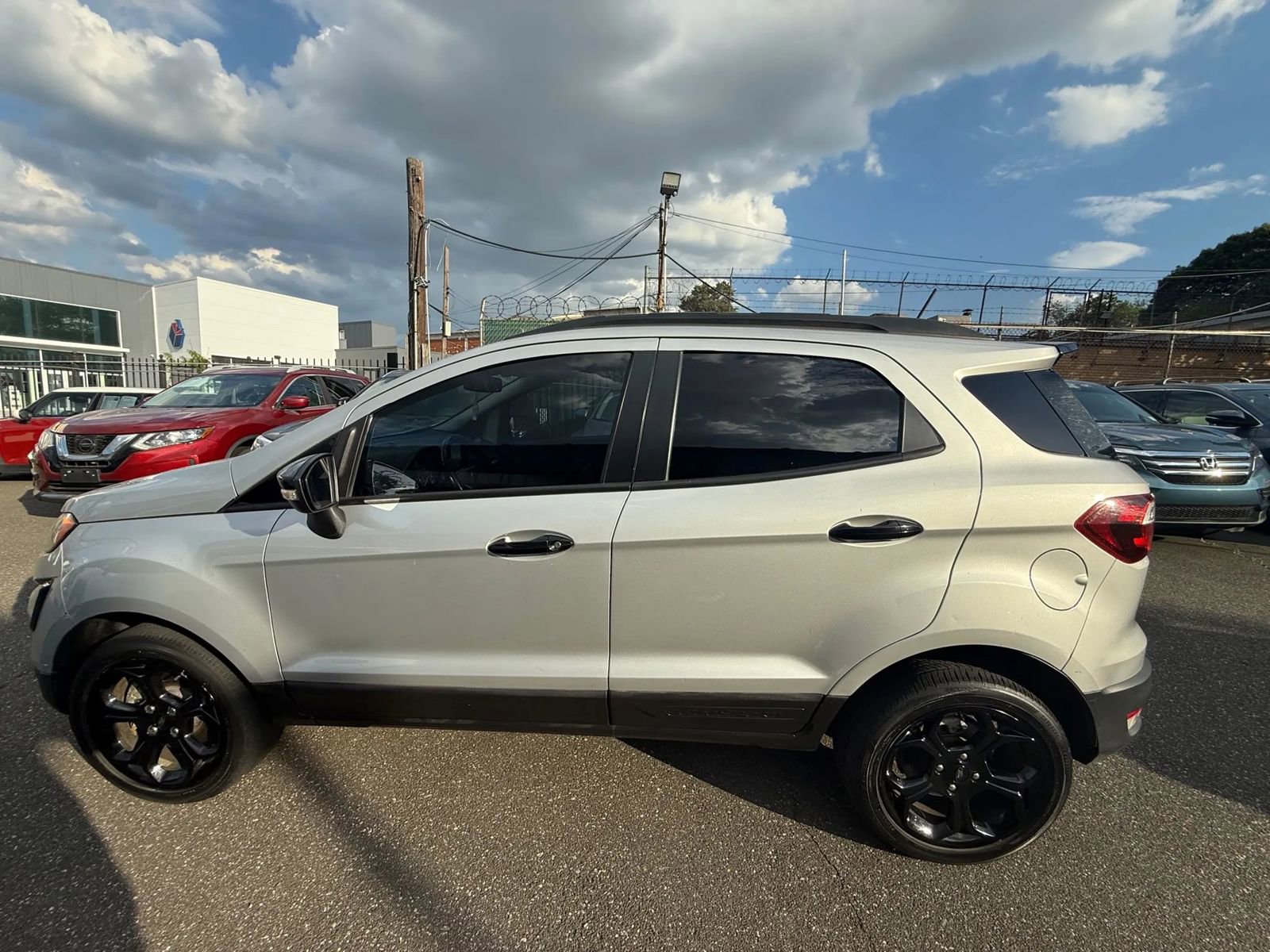 Used 2021 Ford EcoSport SES w/ Interior Protection Package image 8